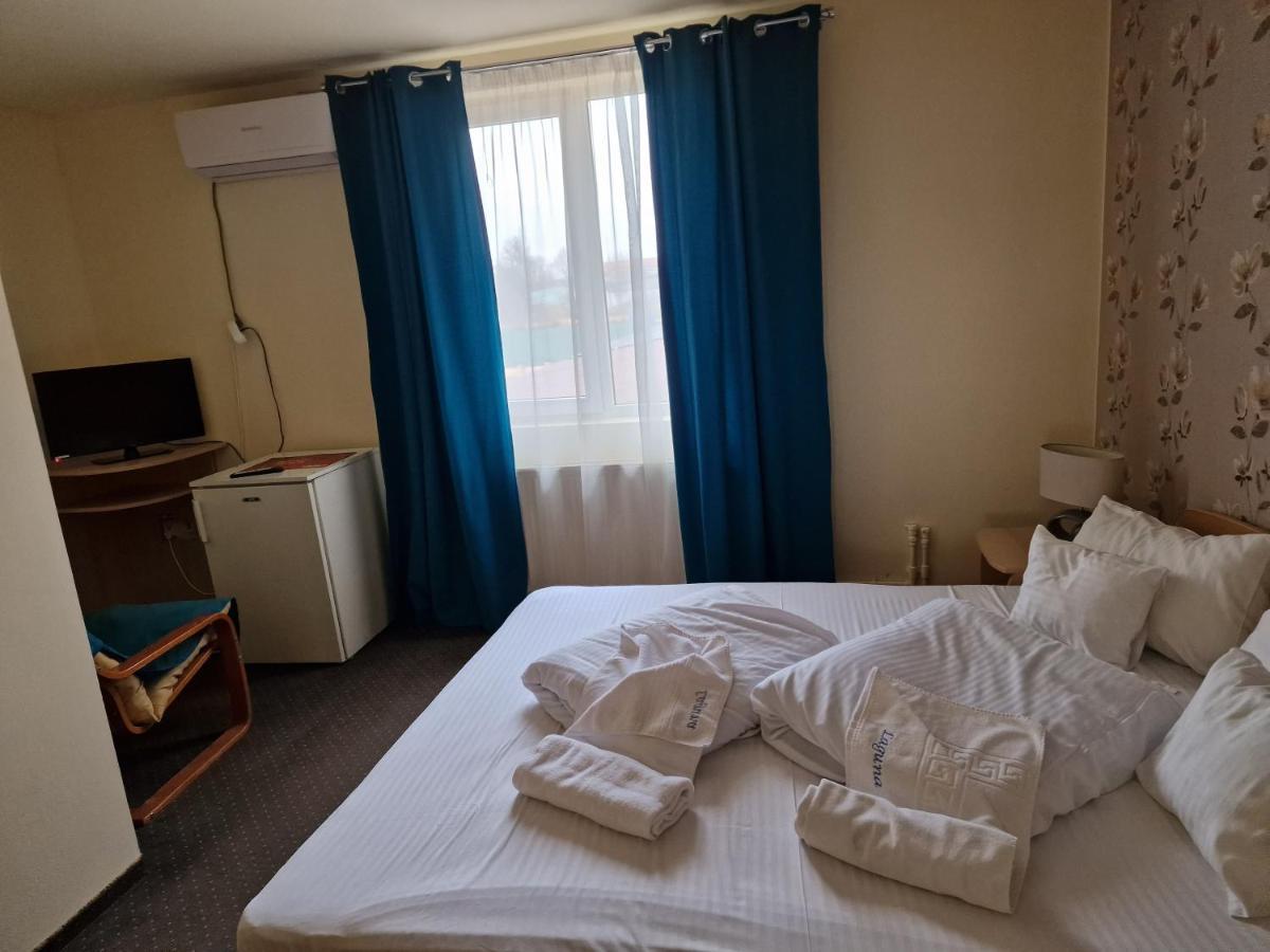 Motel Laguna Beius Ngoại thất bức ảnh